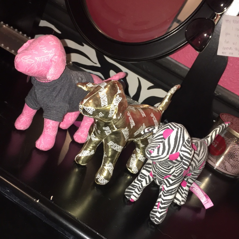 Set of 3 VS PINK dogs
